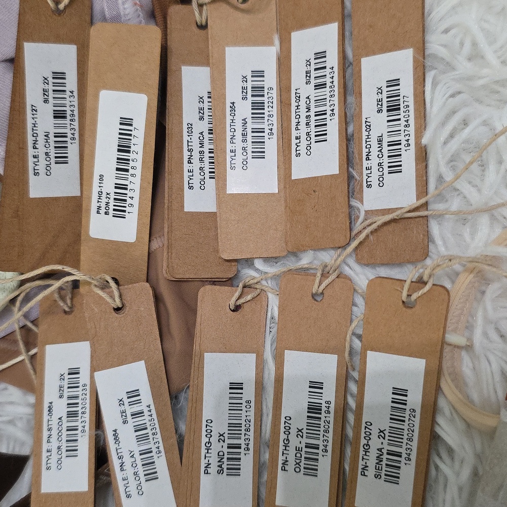 12pcs SKIMS  Thongs 2X ( 11 NWT 1 NWOT) - Picture 6 of 9